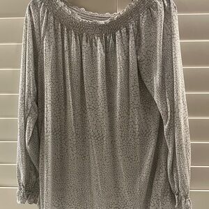 Attention Smocked Neck Long Sleeve Women's Top - Gray Pebble Print